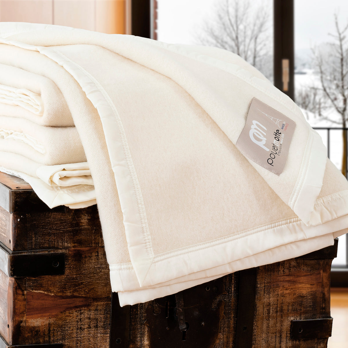 Poyet Motte Rivoli/Elysee 400GSM Mid-Weight 100% Virgin Wool Blanket, Natural